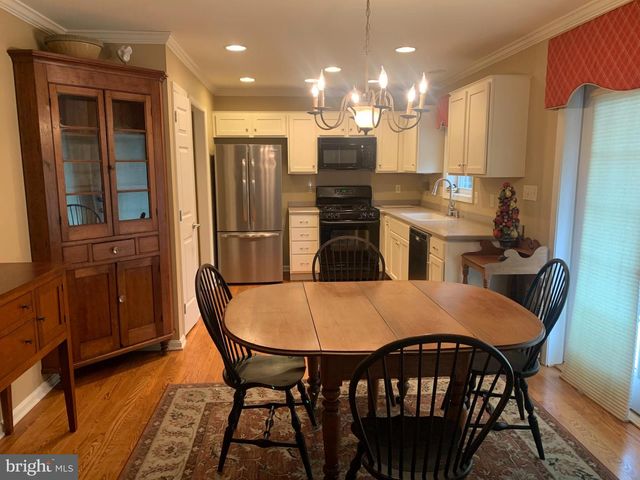 6 ROCKLEDGE COURT, Carlisle, PA 17015