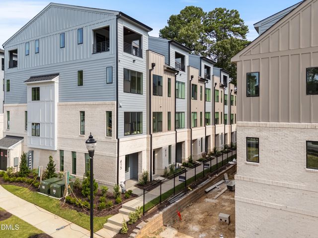 413 Chatham View Road, Cary, NC 27511