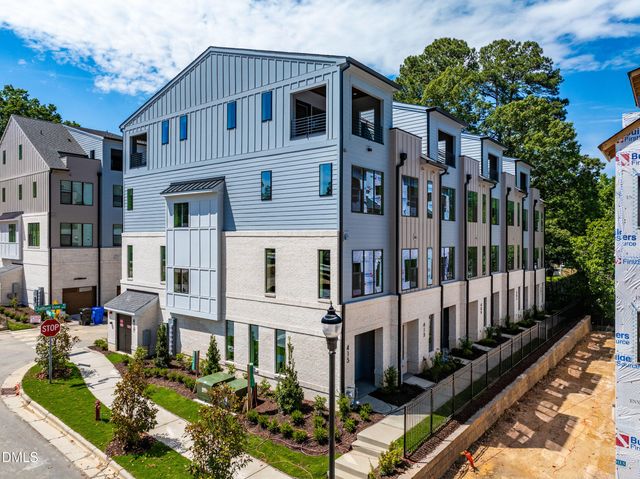 413 Chatham View Road, Cary, NC 27511