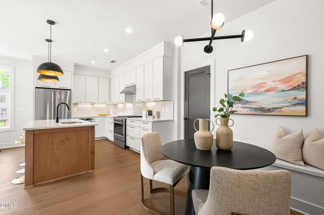 413 Chatham View Road, Cary, NC 27511