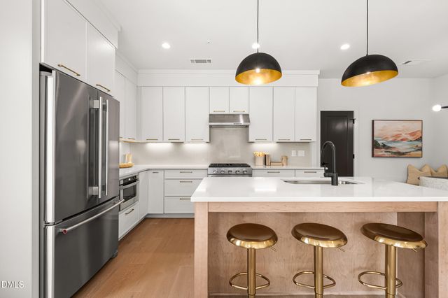 413 Chatham View Road, Cary, NC 27511