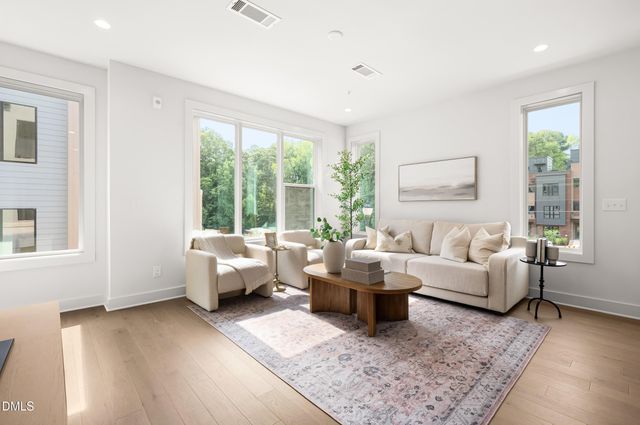 413 Chatham View Road, Cary, NC 27511