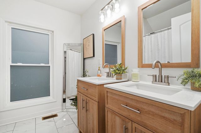 958 Miller Avenue, Columbus, OH 43206