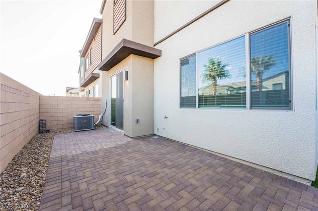 9228 DESERT PEARL Avenue, Las Vegas, NV 89148