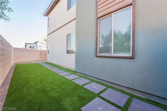 9228 DESERT PEARL Avenue, Las Vegas, NV 89148