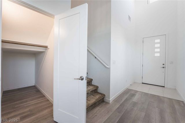 9228 DESERT PEARL Avenue, Las Vegas, NV 89148