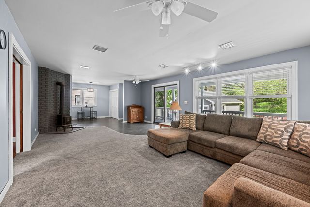 331 E Russell Street, Barrington, IL 60010