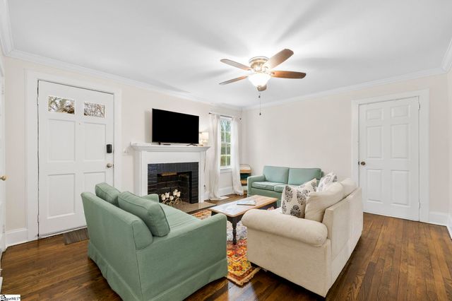 120 E Wilburn Avenue, Greenville, SC 29611