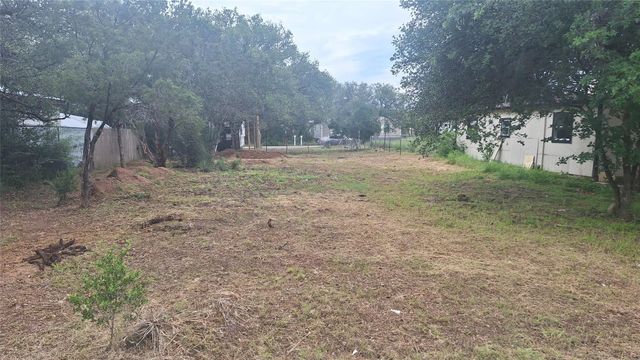 3331 Daisy ST, Kingsland, TX 78639