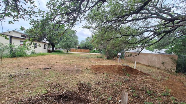 3331 Daisy ST, Kingsland, TX 78639