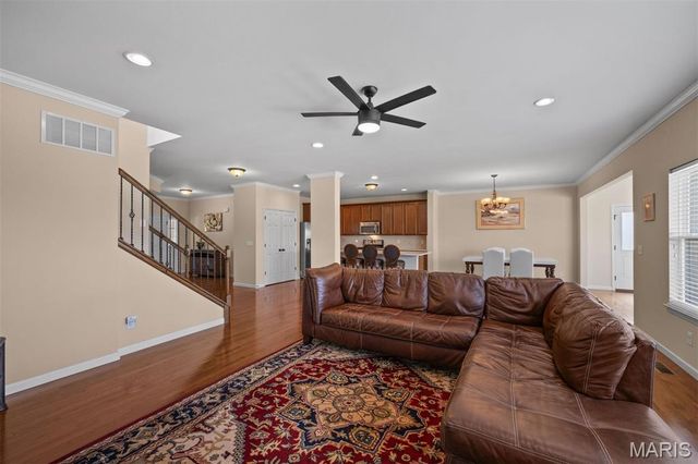 1633 Willowbrooke Manors Court, Creve Coeur, MO 63146