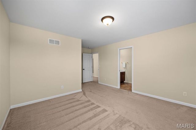 1633 Willowbrooke Manors Court, Creve Coeur, MO 63146