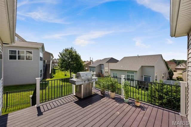1633 Willowbrooke Manors Court, Creve Coeur, MO 63146