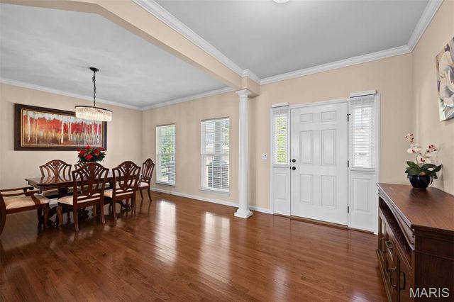1633 Willowbrooke Manors Court, Creve Coeur, MO 63146
