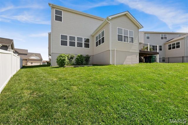 1633 Willowbrooke Manors Court, Creve Coeur, MO 63146