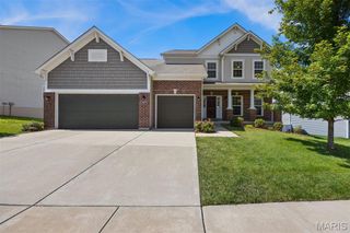 1633 Willowbrooke Manors Court, Creve Coeur, MO 63146