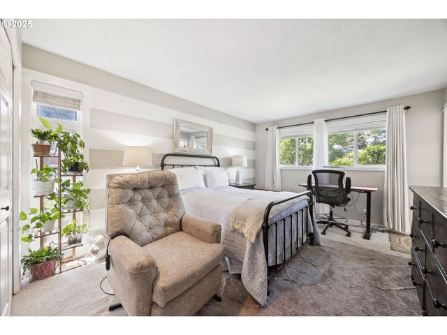 14030 Sw BARLOW Pl, Beaverton, OR 97008