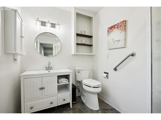 14030 Sw BARLOW Pl, Beaverton, OR 97008