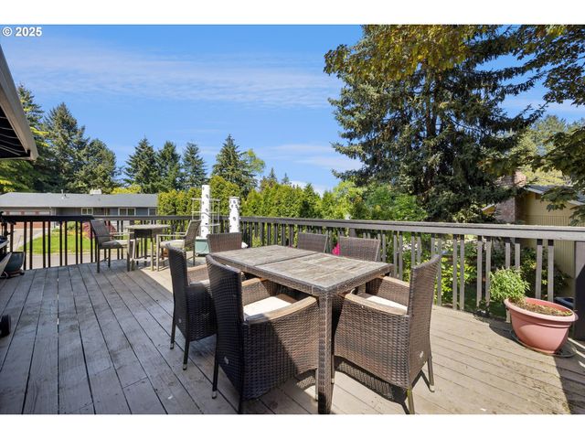 14030 Sw BARLOW Pl, Beaverton, OR 97008