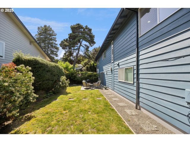 14030 Sw BARLOW Pl, Beaverton, OR 97008