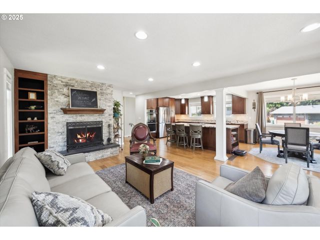 14030 Sw BARLOW Pl, Beaverton, OR 97008