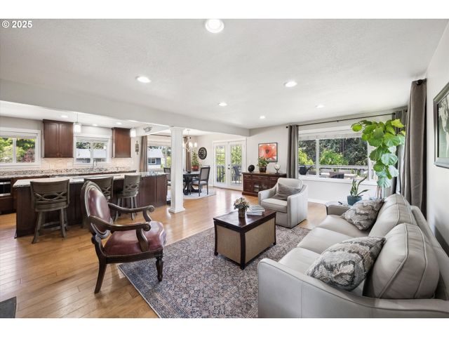 14030 Sw BARLOW Pl, Beaverton, OR 97008