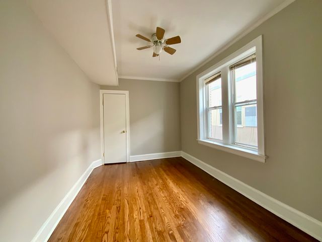 5511 W Diversey Avenue 3, Chicago, IL 60639