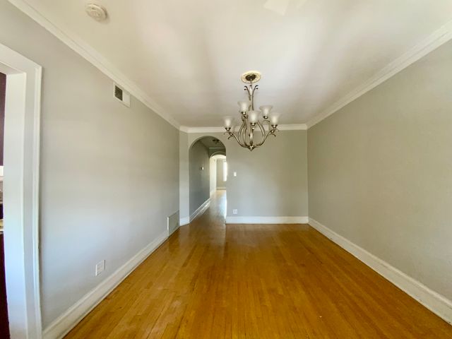5511 W Diversey Avenue 3, Chicago, IL 60639