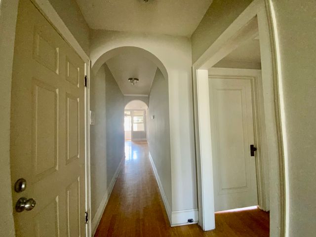 5511 W Diversey Avenue 3, Chicago, IL 60639