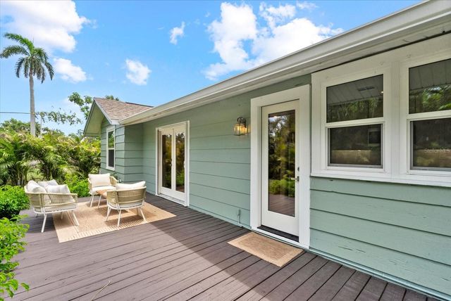 1051 INDIAN BEACH DRIVE, Sarasota, FL 34234