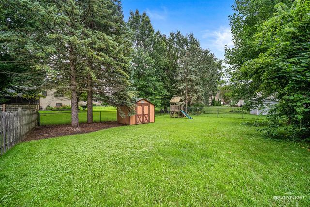 42 Lockman Circle, Elgin, IL 60123