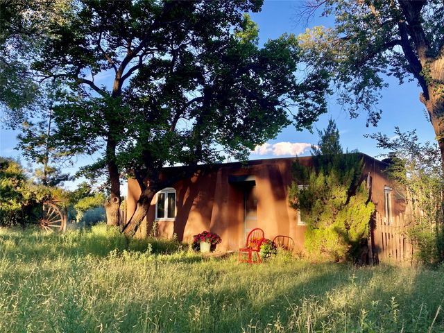 2175 Old Arroyo Chamiso and 550 Valle Chamiso Lane 1,2,3,4,5,6, Santa Fe, NM 87505