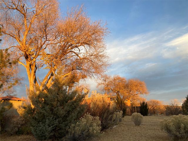 2175 Old Arroyo Chamiso and 550 Valle Chamiso Lane 1,2,3,4,5,6, Santa Fe, NM 87505