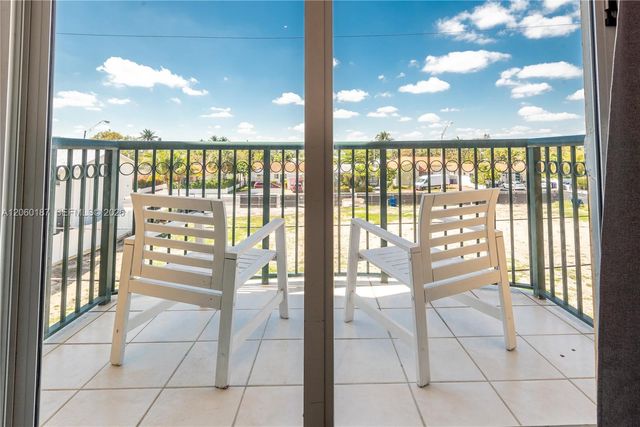8888 Collins Avenue 212, Surfside, FL 33154
