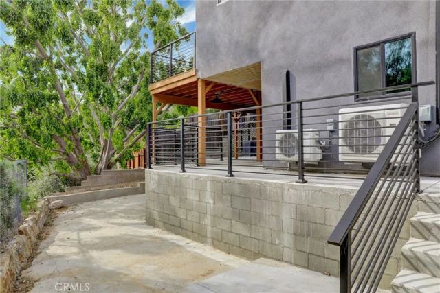 5218 Barker Drive, Los Angeles, CA 90042