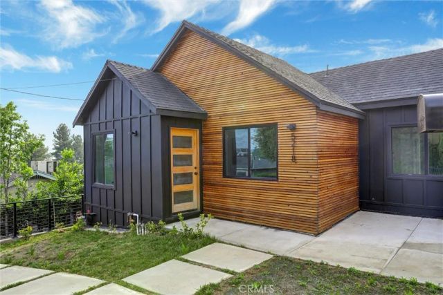 5218 Barker Drive, Los Angeles, CA 90042