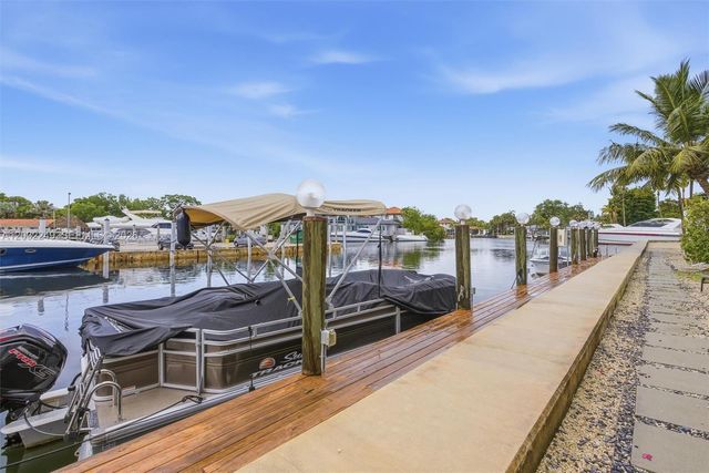 13105 NE Ixora Ct 300, North Miami, FL 33181
