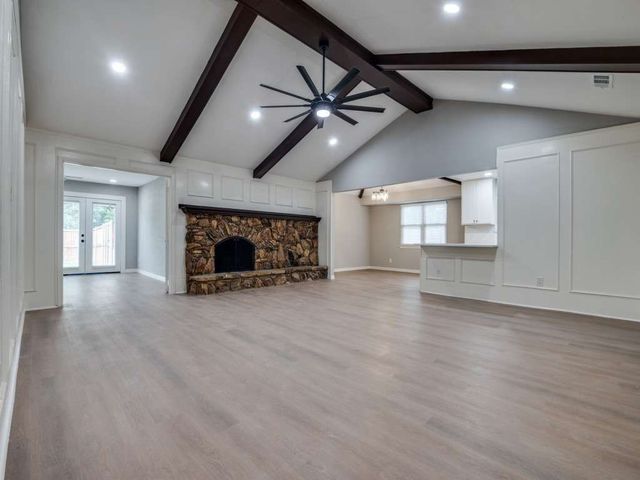 1044 Peach Lane, Desoto, TX 75115