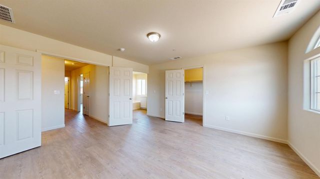 5567 Landon Ln, Riverbank, CA 95367
