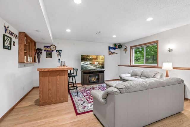 9930 Scott Avenue N, Brooklyn Park, MN 55443