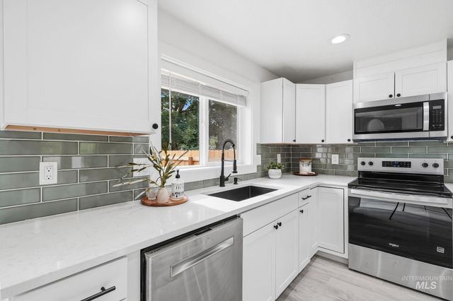 3829 S Constitution Way, Boise, ID 83706