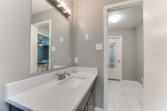 5808 Marina Drive 13, Garland, TX 75043