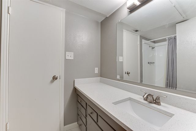 5808 Marina Drive 13, Garland, TX 75043