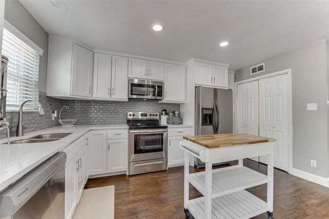 5808 Marina Drive 13, Garland, TX 75043