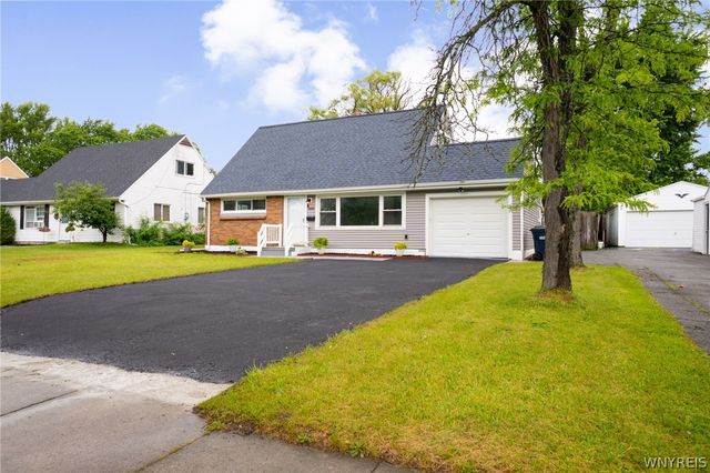 1889 Broadway, Grand Island, NY 14072
