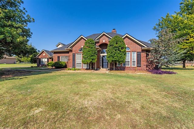 6055 W Blue Cedar Road, Edmond, OK 73025