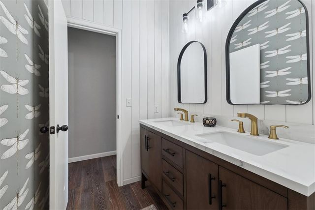 6055 W Blue Cedar Road, Edmond, OK 73025