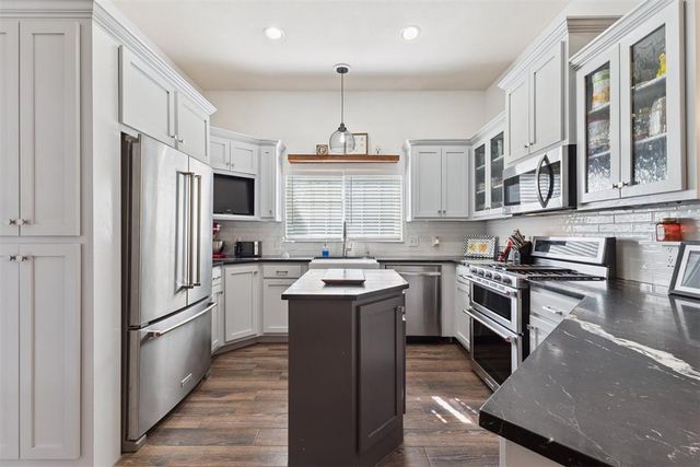 6055 W Blue Cedar Road, Edmond, OK 73025