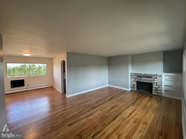 1218 S HANOVER ST, Pottstown, PA 19465