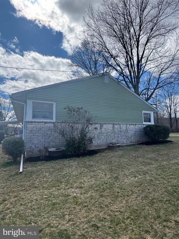 1218 S HANOVER ST, Pottstown, PA 19465